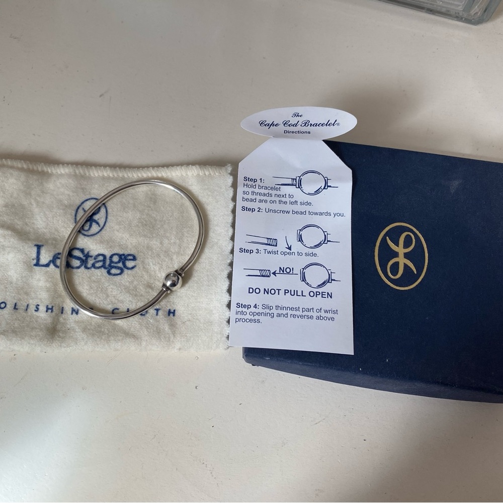 Cape Cod bracelet - Sterling Silver single ball in excellent condition!